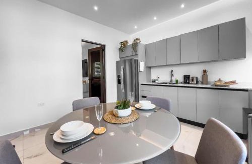 Rio Piedras Apartment | Hyde Park 5 Elegant Comfy Apt in San Juan