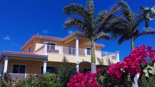 Dickenson Bay House | Sun Wind Villa