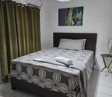 Constant Spring Apartment | Stylish 2BR Prime Location Gated 24 7 Secure