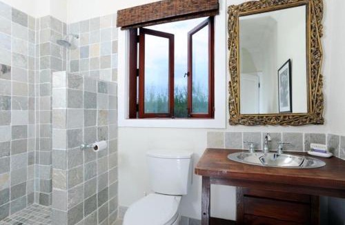 Governor's Harbour House | Alfred House & Cottage home