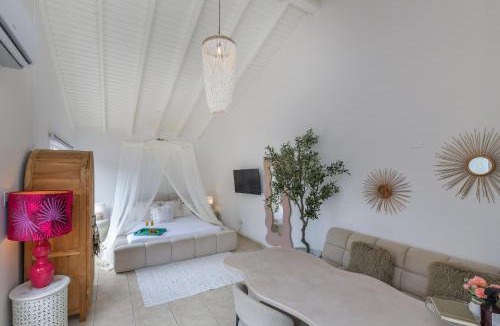 Punto de Oro Apartment | Moderne Studio Sea dichtbij de zee met zwembad