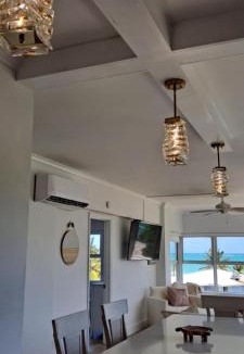 Discovery Bay Apartment | Newly Remodeled Luxury Beachfront 2-Bedroom Condo