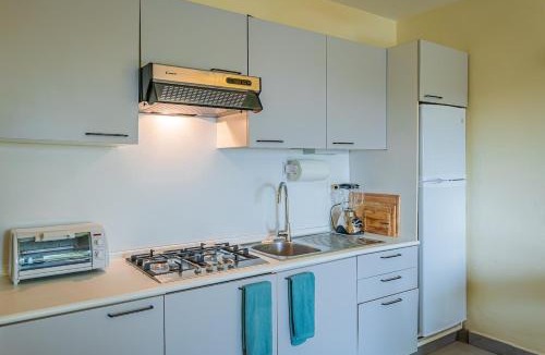 All Saints Apartment | Bayview Condo