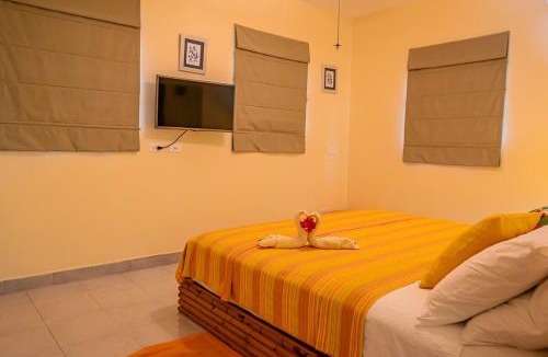 All Saints Apartment | Bayview Condo