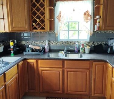 Piggotts House | FeeFees stay cation