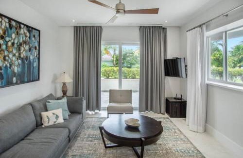 Nassau Apartment | Garden Villa Condo at ONE Cable Beach