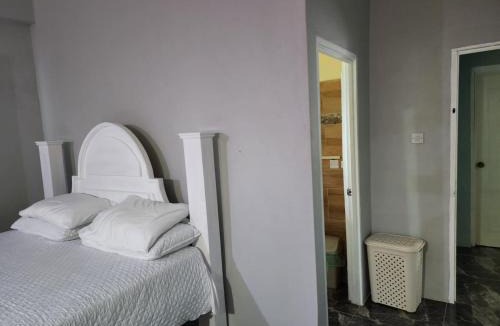 Colonarie Apartment | Airport Heights Apartment