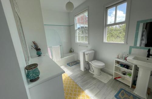Rock Sound House | Bahamian Farm House