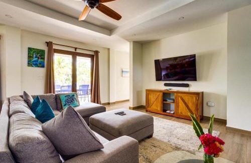 Caribbean Way Villa | South Gull - 5 Bedroom Beachfront Villa w Large Pool Staff