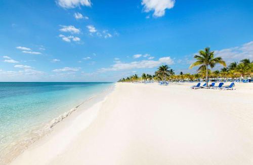 Freeport Resort | Viva Fortuna Beach by Wyndham, A Trademark All Inclusive