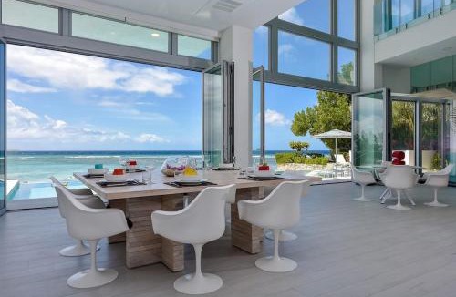 Savaneta Villa | New Aruba Beachfront Estate:gym, beach and pool