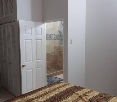 Eden Gardens Apartment | Apartment - Sleeps 4 - Balcony - Patio