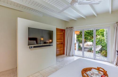Paradera Cabin | Naïma Luxury Home, Cottage & Apartment Rentals