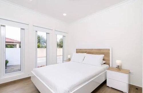 Bubali Villa | New 5BR 3BA Villa Biba Dushi 3-min EAGLE BEACH