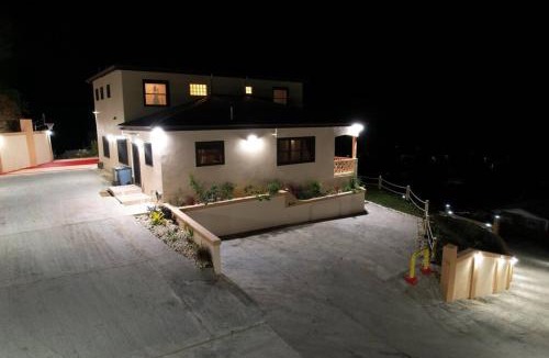 Cades Bay Villa | The Pearl - Spacious Air Conditioned 3BD, 2BTH Villa with Gorgeous Views