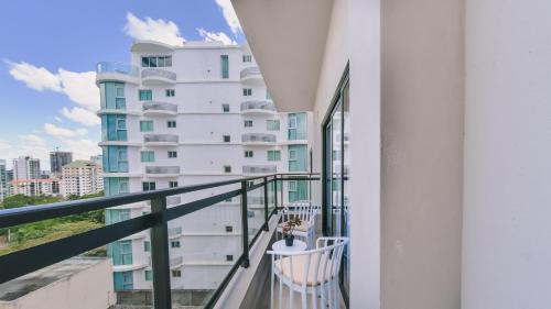 Downtown Santo Domingo Apartment | Fully Serviced Apartment at Regatta Living II - 905