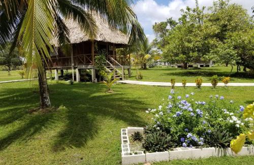 Bermudian Landing Cabin | Nature Resort