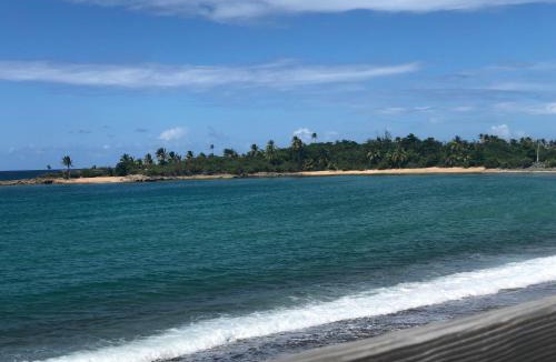Campamento Pinones House | The Beach Guesthouse