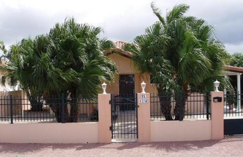 Punto de Oro House | Arubahome