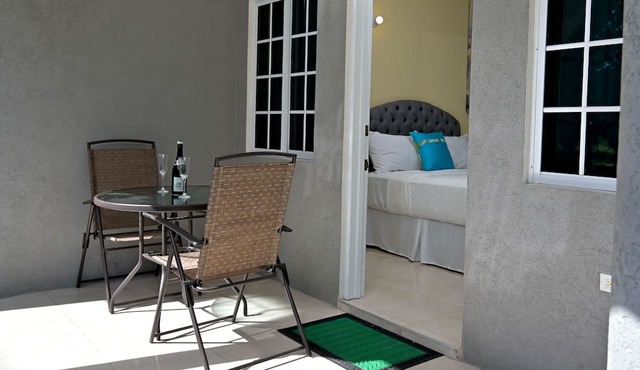 Champagne Villa