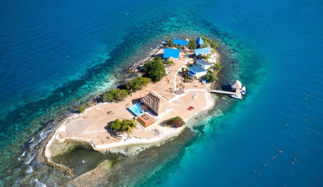 Incredible All-inclusive Luxury Private Island Resort in the Caribbean