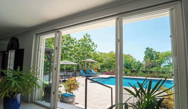Forever Summer Gorgeous 4BDR Villa