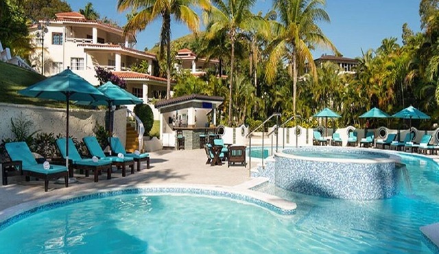 Spacious 2 Bedroom Penthouse in 5 Star Resort