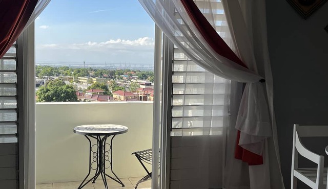 Studio Chateau - Manor Park, Kingston 8