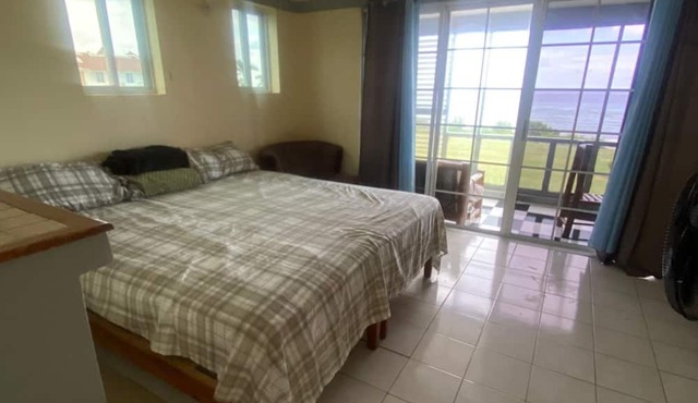 Oceanview Studio Apt w/Pool, Bar & Beach Access