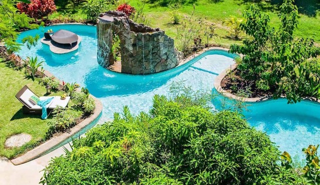 Amazing Villa with 5 Bedrooms
