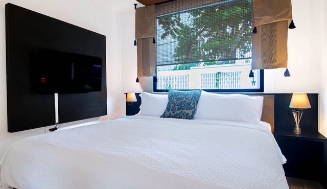 Villa Azure Ocean Suites