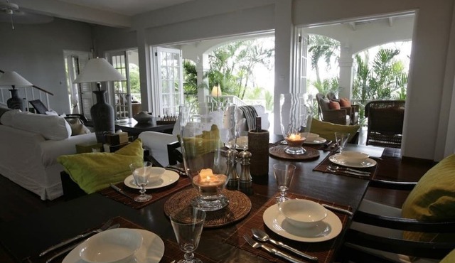 Villa Kessi - Beautiful Caribbean Style Family Villa 3 Bedroom Villa by RedAwning