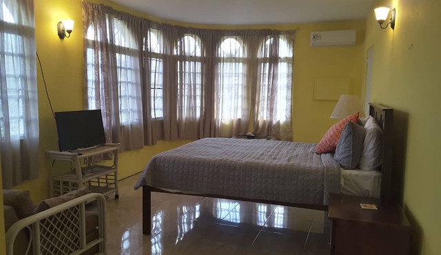 The Apartments at Jolly Castle