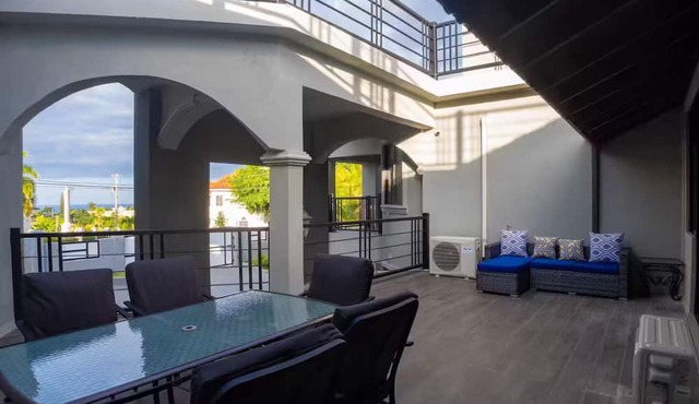 Luxury 9 Bedroom Villa, Ironshore Montego Bay