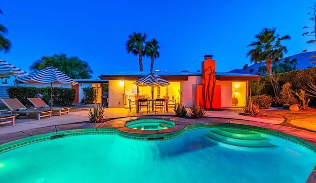 30+ Stay! Gorgeous Vacation Home W/Pool/Spa/Firepit in Palm Springs