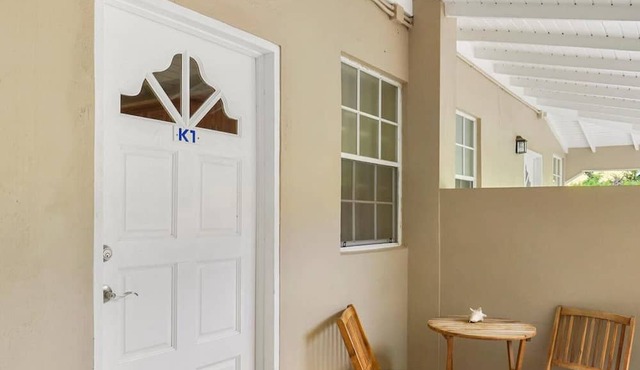 Your quaint home just steps from beach
