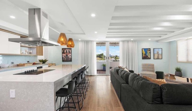Penthouse With Free Parking | Near The Beach