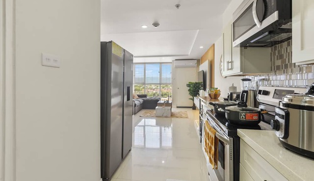A Pool, A Beach & A Beautiful Apartment - Book Now