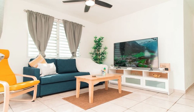 Mi casita Couples Retreat Near Airport