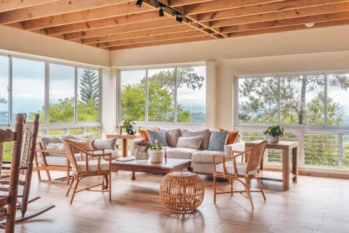 Majestic villa with stunning views in Jarabacoa