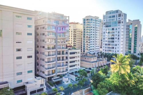 Santo Domingo Apartment with Pool, Gym & Free Parking