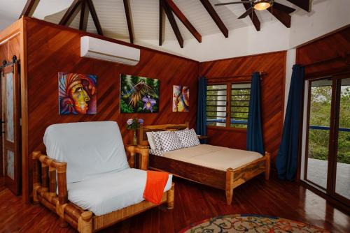 Beachfront 3-Bed, 2-Bath Family Getaway with Pool
