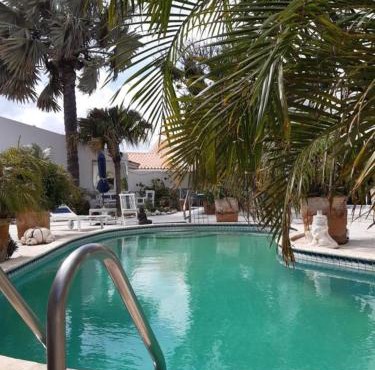 Palmitas Hostel with tropical garden & pool