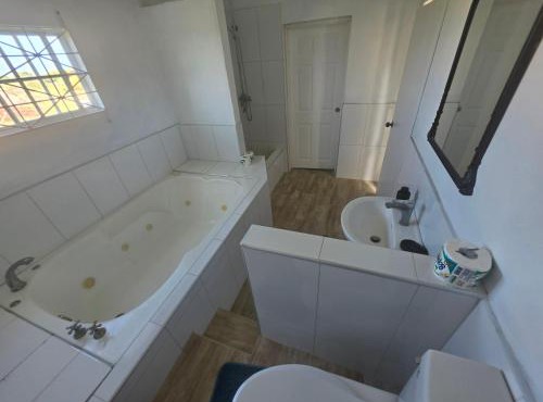 Ackee Haven Comfortable Spacious Home