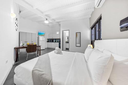 Esmeralda 94 Apt 2