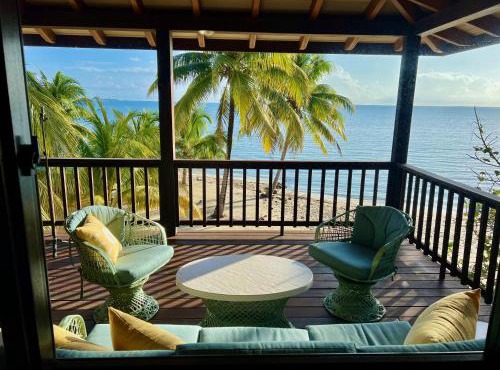 Beachfront Home Kissin' the Caribbean - BELLA SWAY