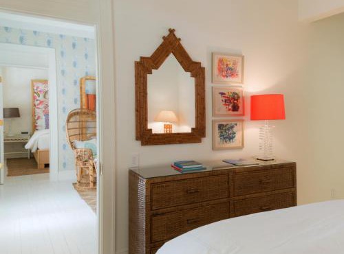 Eleven Bahama House
