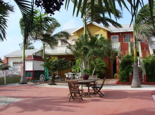 Cunucu Villas - Aruba Tropical Garden Apartments